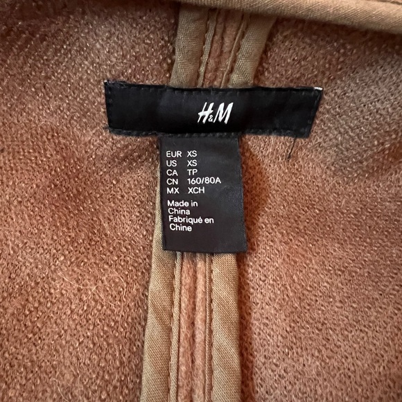 Coat - Picture 4 of 4